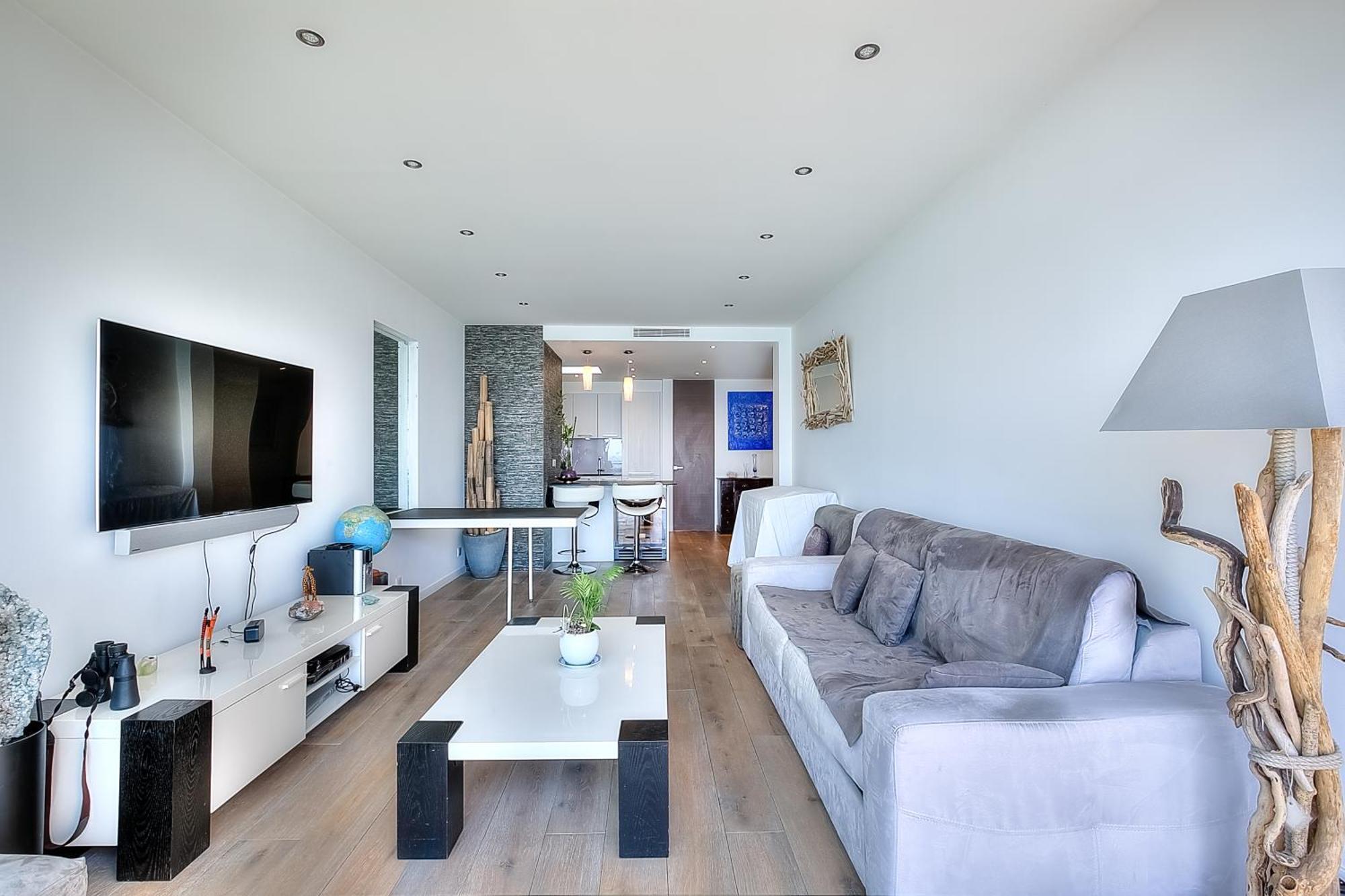 Le Florentina, Dernier Etage Avec Terrasse, Vue Sur La Baie Des Anges Appartamento *